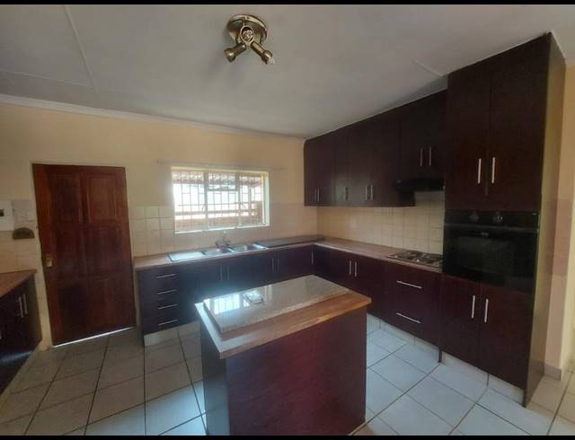 2 BEDROOM PROPERTY TO RENT IN ERASMIA